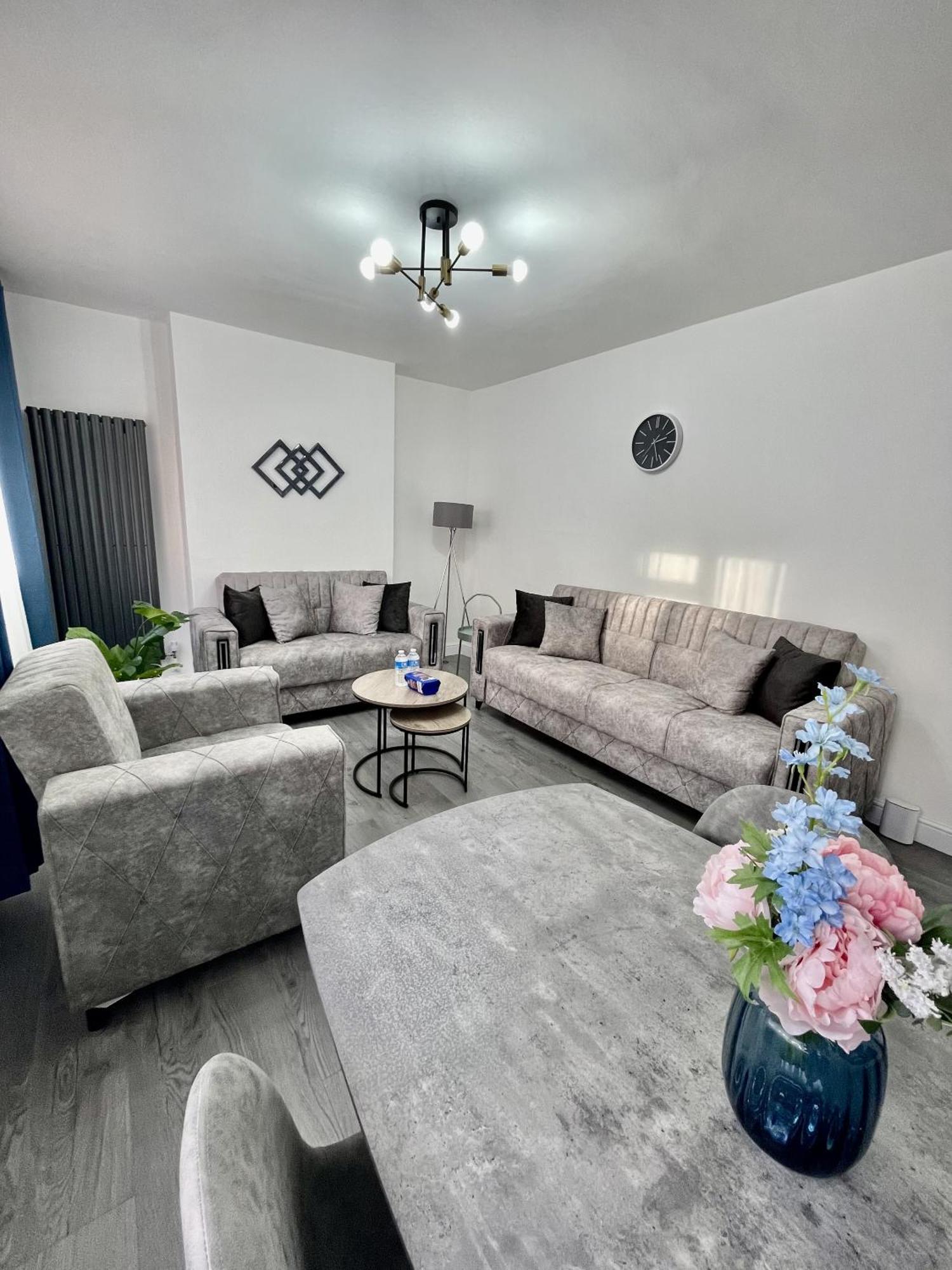 Deluxe Apartment - Next To Kings Cross - Eurostar & Euston Station London Ngoại thất bức ảnh