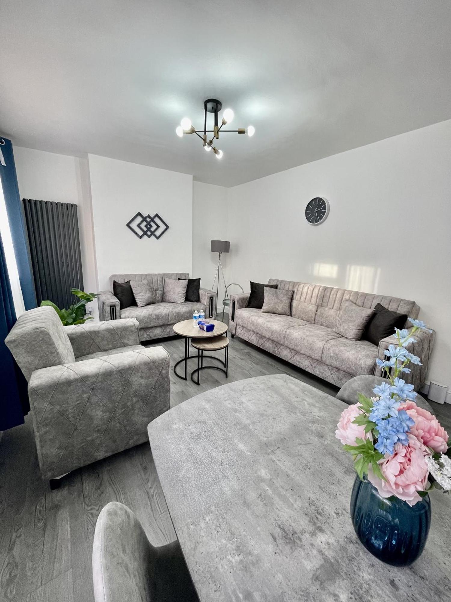 Deluxe Apartment - Next To Kings Cross - Eurostar & Euston Station London Ngoại thất bức ảnh